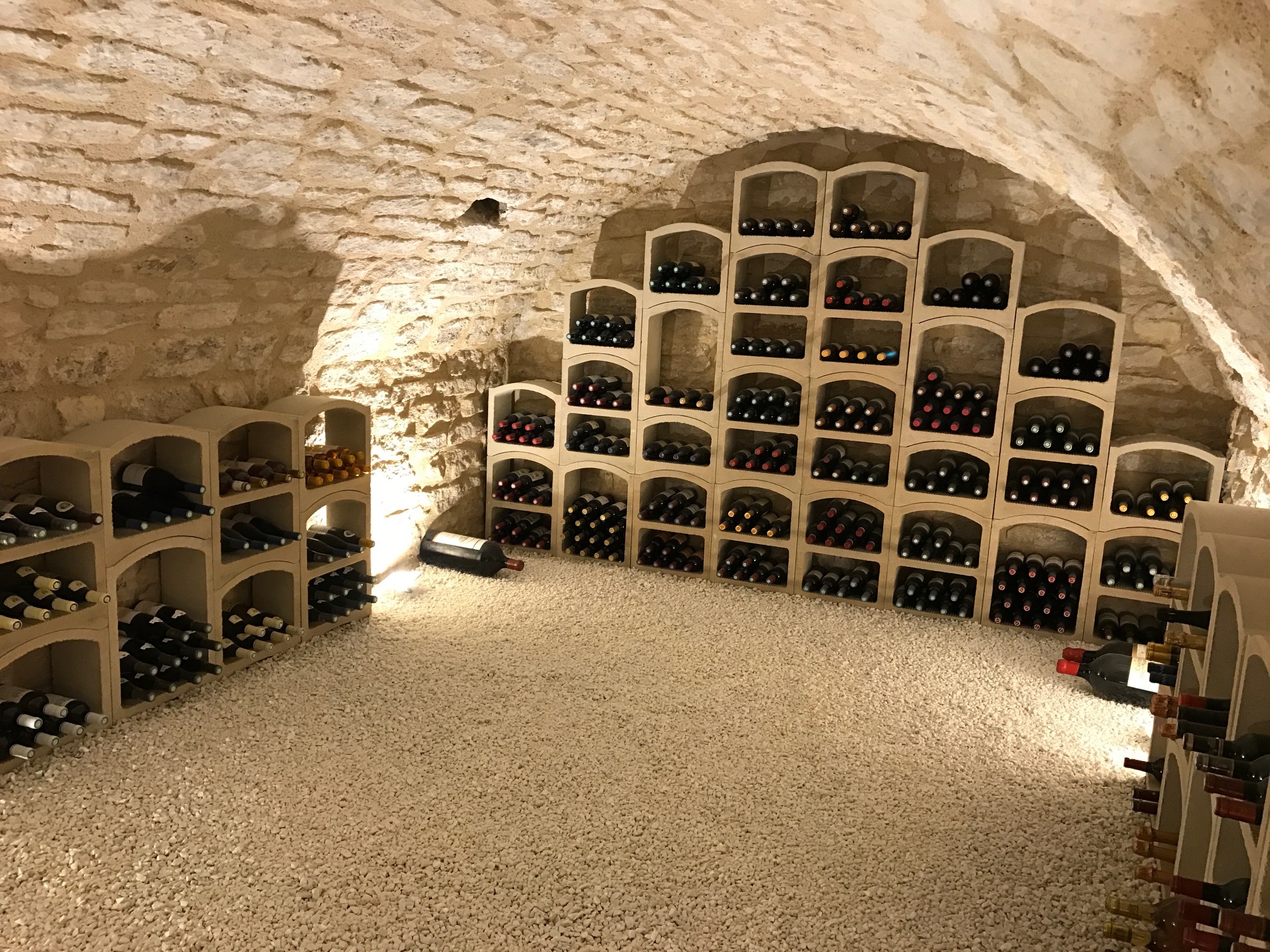 Sol pour cave à vin